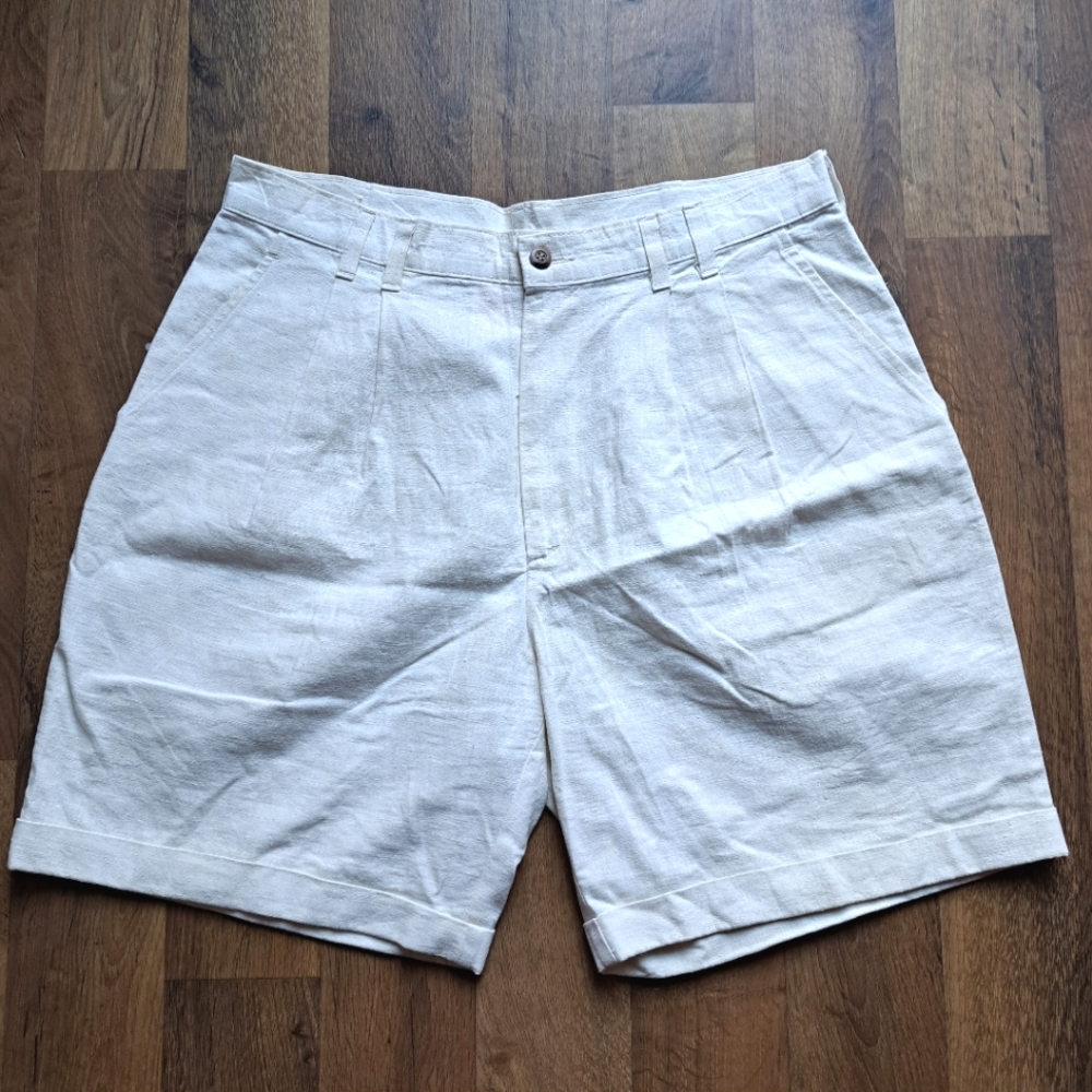 Vintage linen shorts, men's size 34, cream white color, linen cotton blend, EUC